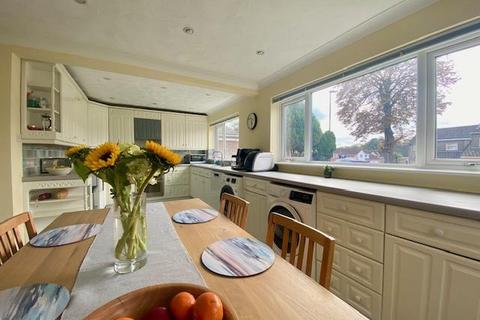 5 The Drive, Peterborough, PE3 6AJ
