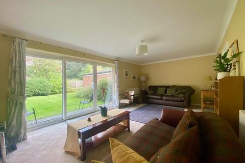 5 The Drive, Peterborough, PE3 6AJ