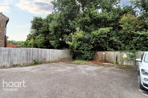 60 Castle Dore, Freshbrook, Swindon, SN5 8PH