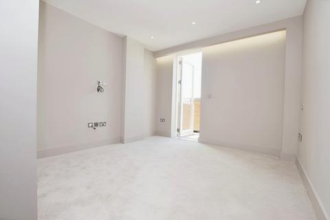 2 bedroom flat to rent, Picton Street Camberwell SE5