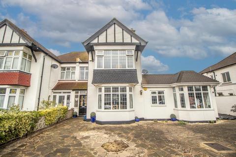 6 bedroom semi-detached house for sale, Poynings Avenue, Southend-on-Sea SS2