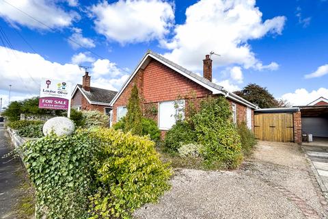 2 bedroom detached bungalow for sale, Mill Crescent , DN21