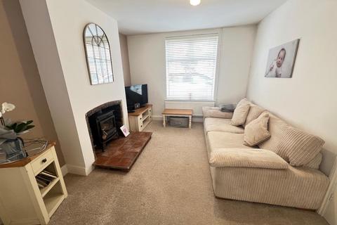 3 bedroom end of terrace house for sale, Littlewood Street, Rothwell, Kettering