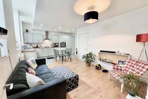 2 bedroom flat to rent, 448 Holloway Road, London N7