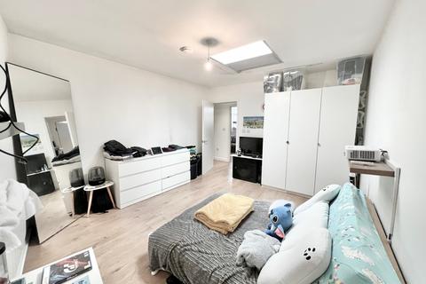 2 bedroom flat to rent, 448 Holloway Road, London N7