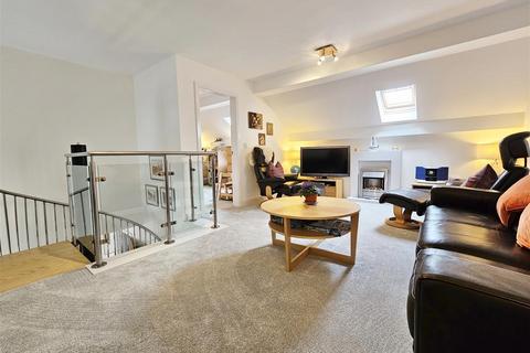 3 bedroom apartment for sale, Clifton Gate, Lytham St. Annes