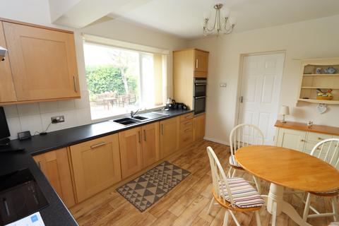 2 bedroom detached bungalow for sale, Fairfield Drive, Cullercoats, North Shields, NE30 3AF