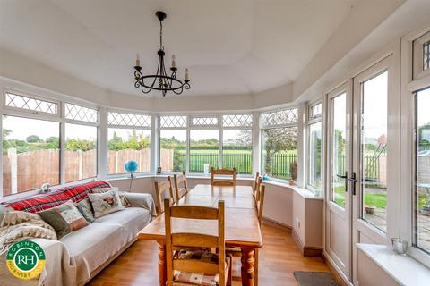 18 Warwick Close, Hatfield Woodhouse, Doncaster, DN7 6PP