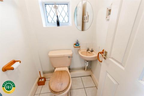 18 Warwick Close, Hatfield Woodhouse, Doncaster, DN7 6PP