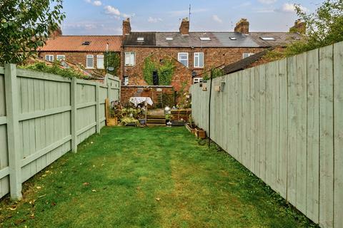11 Melbourne Place, Sowerby, Thirsk, YO7 1QY