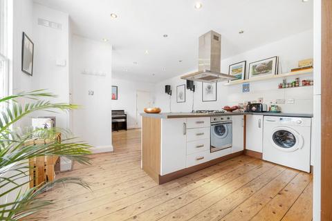 2 bedroom flat for sale, Norwood Road, SE24