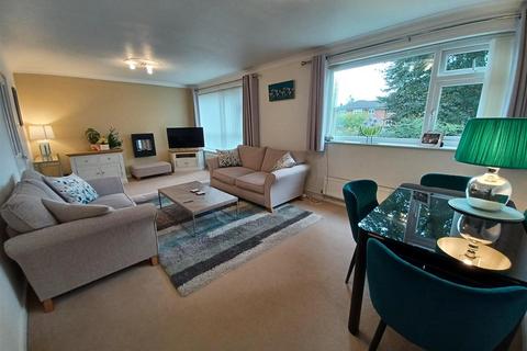 2 bedroom apartment to rent, Hampton Lane, Solihull B91