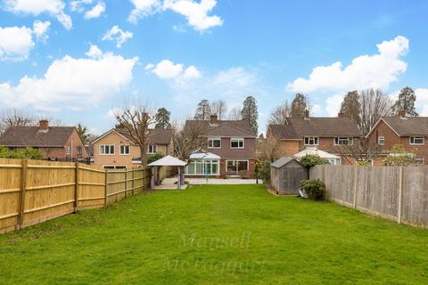 Woodlands, Crawley RH10