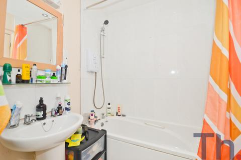 1 bedroom flat for sale, 29A Lugley Street, Newport PO30