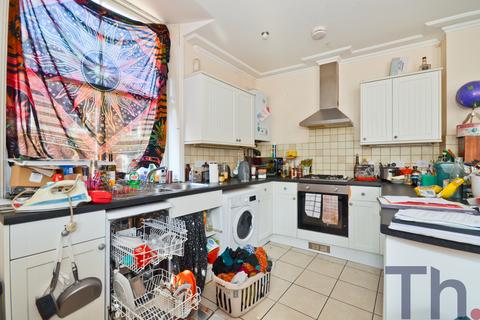 1 bedroom flat for sale, 29A Lugley Street, Newport PO30