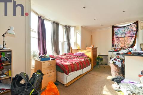 undefined, 29A Lugley Street, Newport PO30