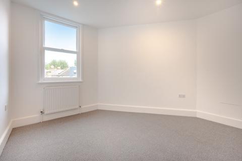 17a Machell Road, London, SE15 3XQ