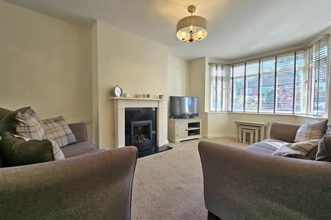 4 bedroom semi-detached house for sale, Henley Crescent, Solihull