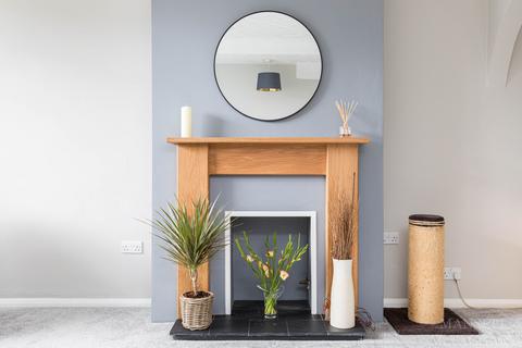 39 Forest View Road, East Grinstead, RH19 4AW