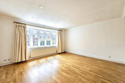 4 bedroom townhouse to rent, Oakview Gardens, London, N2