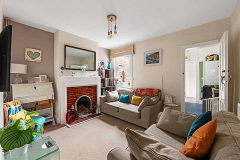 2 bedroom house for sale, Cheam Common Road, Worcester Park KT4