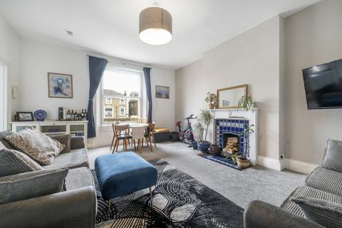 2 bedroom apartment for sale, Camden Road, London, NW1