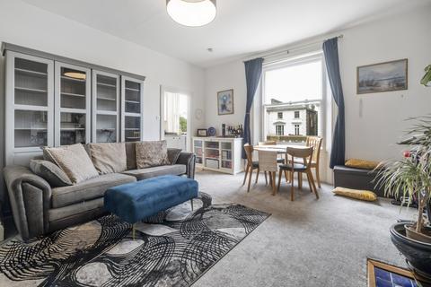 2 bedroom apartment for sale, Camden Road, London, NW1