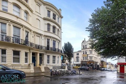 2 bedroom apartment for sale, Cambridge Road, Hove BN3