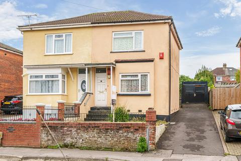 3 bedroom semi-detached house for sale, Oaktree Road, Southampton SO18