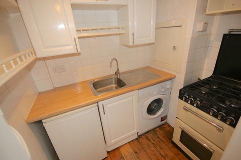 1 bedroom flat to rent, Shaws Terrace, Leith, Edinburgh, EH7