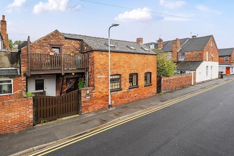 2 bedroom end of terrace house for sale, Winn Street, Lincoln, Lincolnshire, LN2