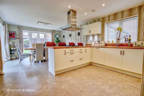 10 Battle Avenue, Daventry, NN11 2NX