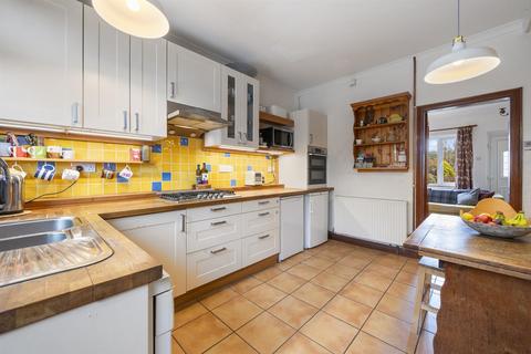 2 bedroom end of terrace house for sale, Commercial Road, Grindleford, Hope Valley