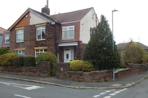 3 bedroom semi-detached house to rent, Torridon Road, Dewsbury