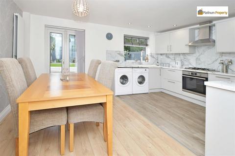 287 Fenpark Road, Stoke-on-trent, ST4 2PA