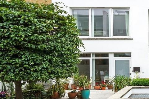 3 bedroom end of terrace house for sale, Osiers Road, Putney, London, SW18