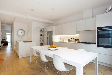 3 bedroom end of terrace house for sale, Osiers Road, Putney, London, SW18