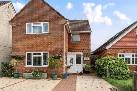 3 bedroom detached house for sale, Victoria Road, Alton, Hampshire, GU34