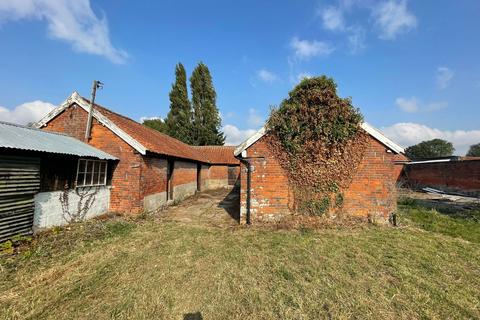 3 bedroom property with land for sale, Long Lane, Winfarthing, IP22 2EY