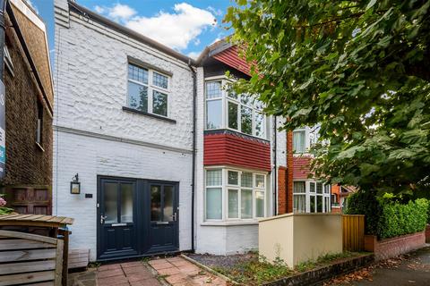 3 bedroom maisonette for sale, Southdown Road, West Wimbledon SW20