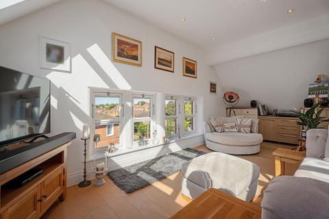 2 bedroom apartment for sale, Avenue Road, Leamington Spa, Warwickshire CV31 3PS