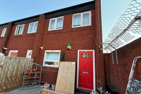 2 bedroom ground floor maisonette for sale, 52 Millard Terrace, Heathway, Dagenham, Essex, RM10 8RG