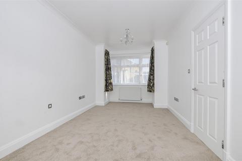 105 Torrington Road, Ruislip, HA4 0AR