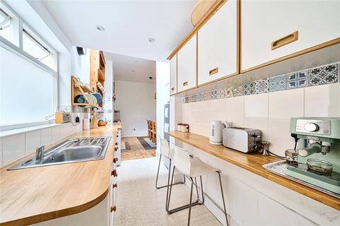 4 bedroom terraced house for sale, Cecil Road, London, N10