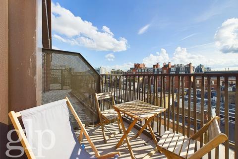 2 bedroom apartment to rent, Ganton Street W1F