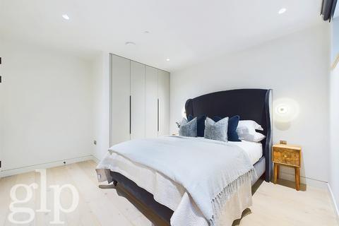 2 bedroom apartment to rent, Ganton Street W1F