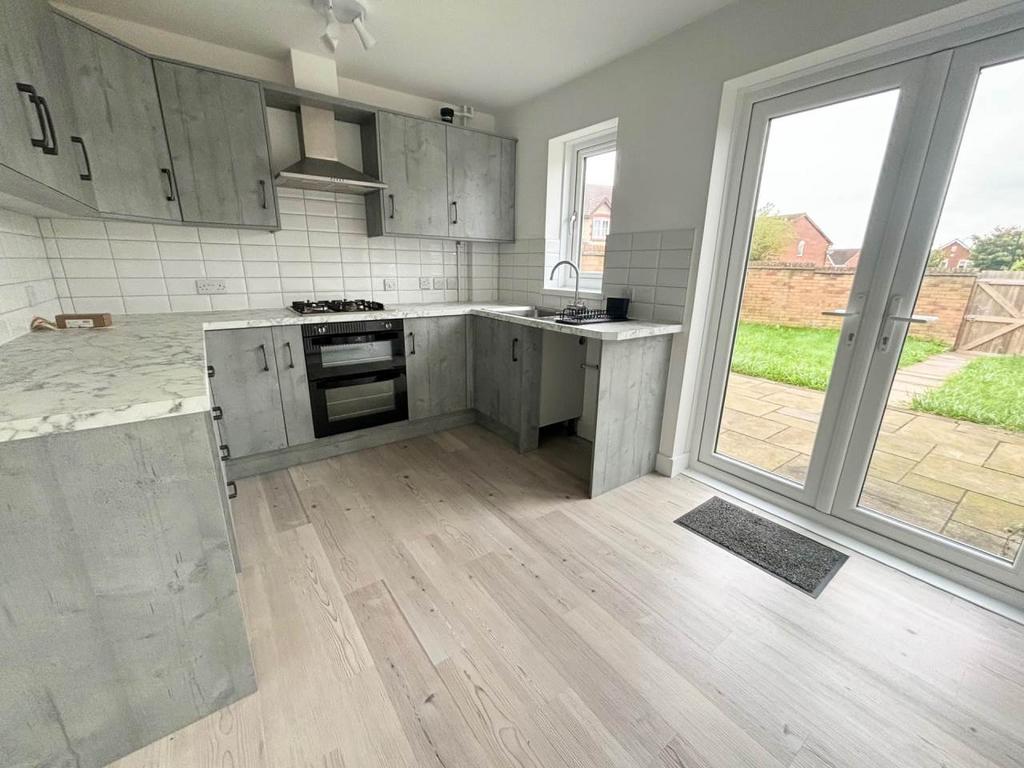 Kitchen 1