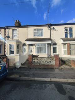 1 bedroom flat to rent, Waterloo Road, Gillingham