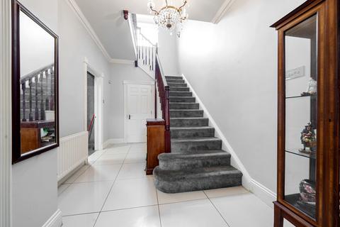 4 bedroom house for sale, Trafalgar Gate, The Strand