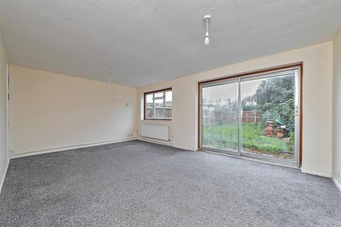 3 bedroom end of terrace house for sale, Chantry Lane, London Colney